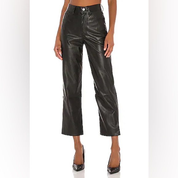 Levi’s Vegan Black Leather Ribcage Straight Size 26, Worn Once